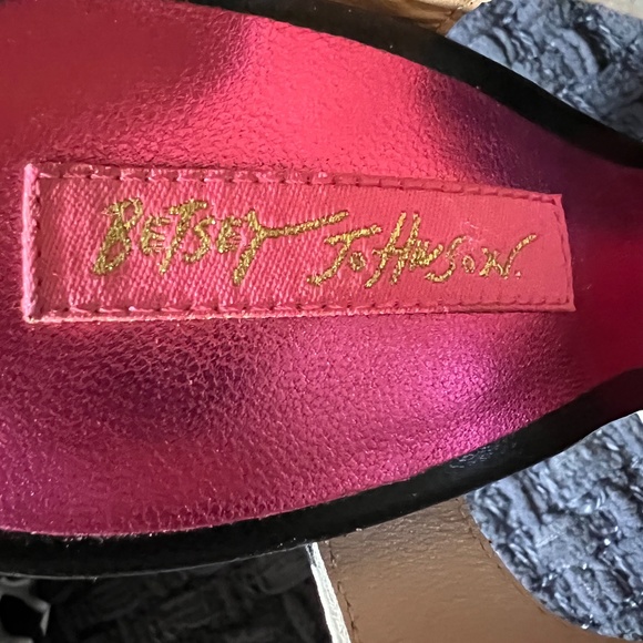 Betsy Johnson Size 7 Vera Cuoio Animal Print Heels - Picture 5 of 5